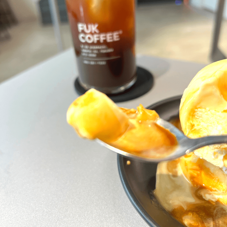 【FUK COFFEE】お店の人気ナンバーワンメニュー「FUKプリン」を実食！（祇園）